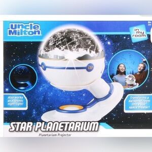 NWT NEW Uncle Milton Star Planetarium Projector STEM Science Light Astronomy HTF